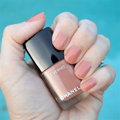 chanel nail varnish afterglow|chanel bleached mauve nail polish.